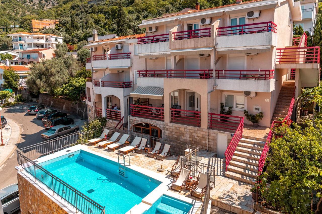 Villa Savovic Petrovac Exterior photo